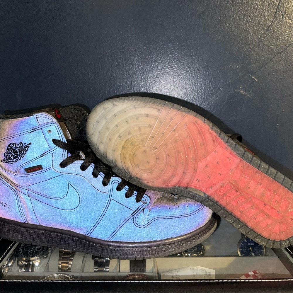 Jordan 1 - Picture 3 of 3